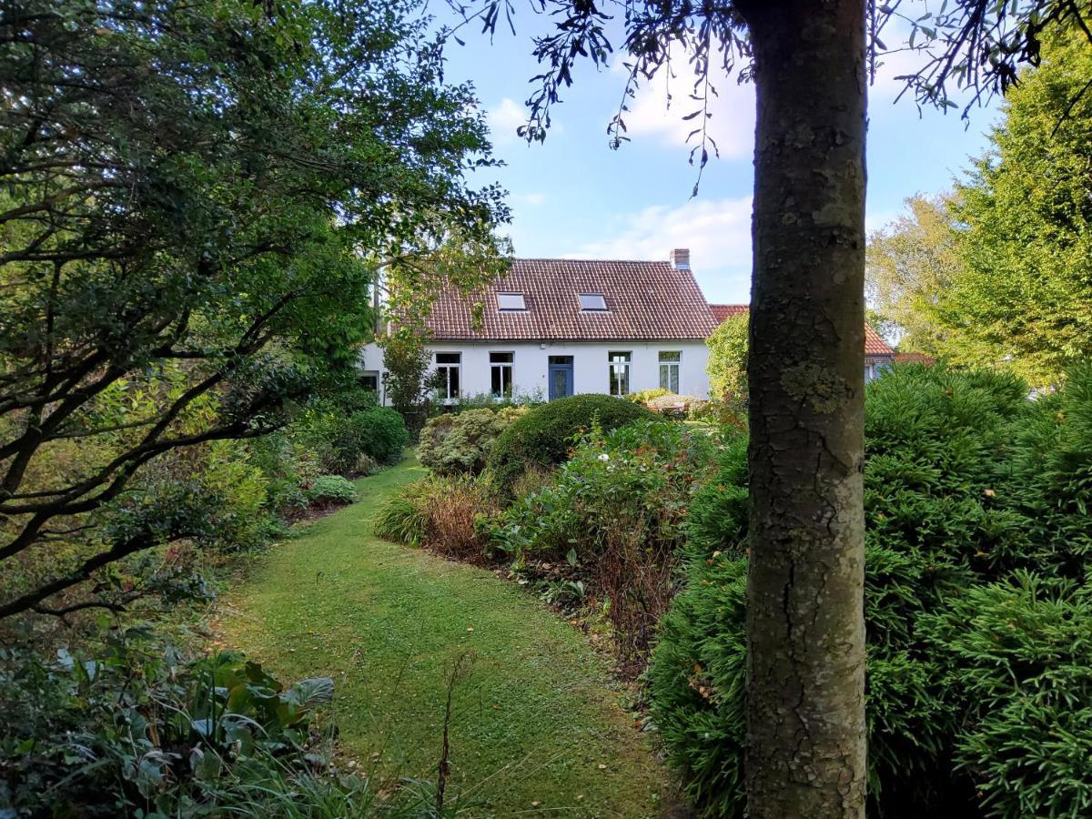 Bed and Breakfast Les Jardins Hoymille Esterno foto